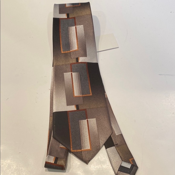 NWT Pierre Cardin 100% Silk Abstract-Design Tie